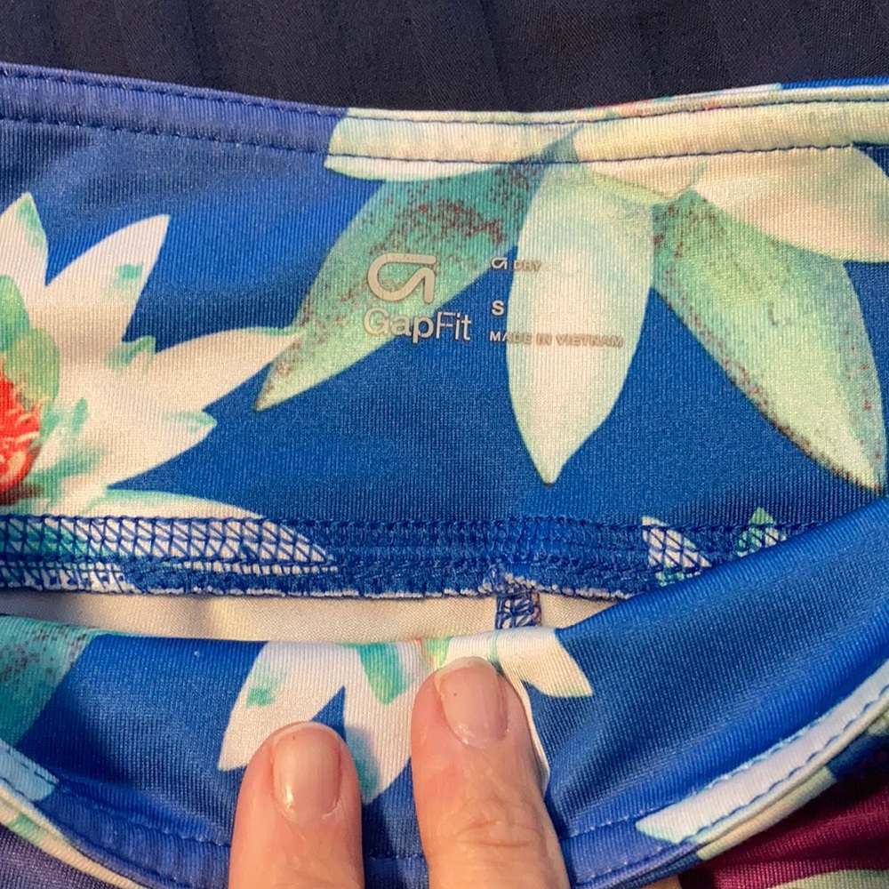 Gap capris - Picture 3 of 3